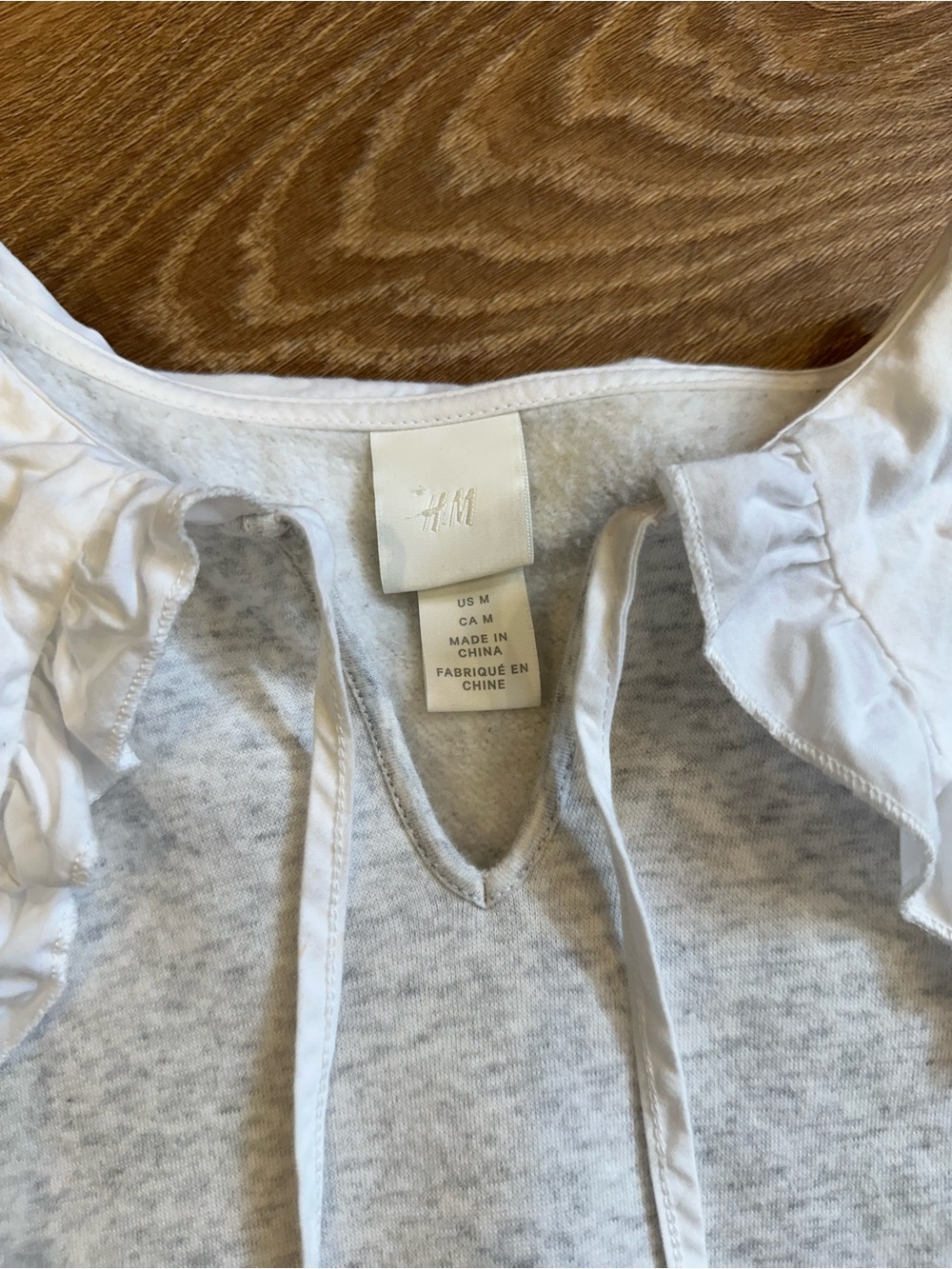 Prariecore Light Gray Sweatshirt with Ruffled White Prarie Collar M - Picture 8 of 10